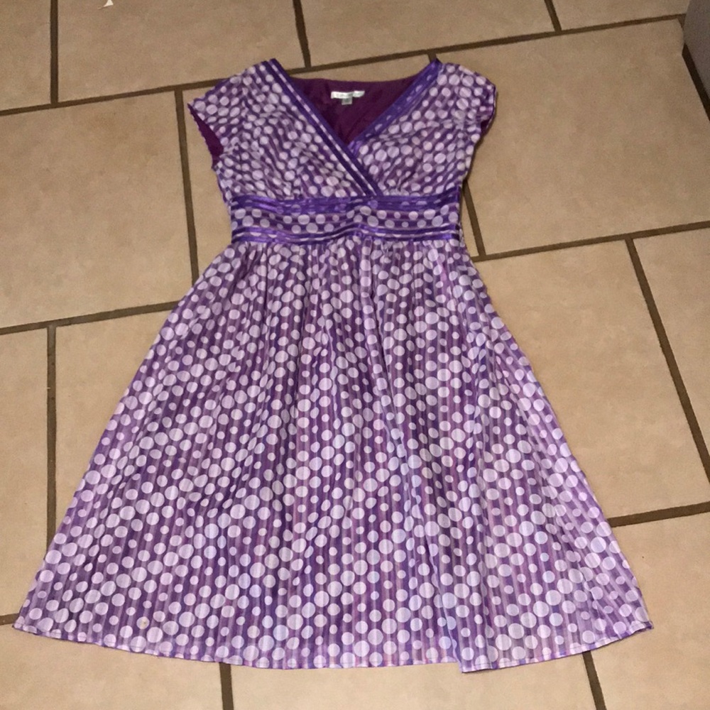 Short sleeve dress